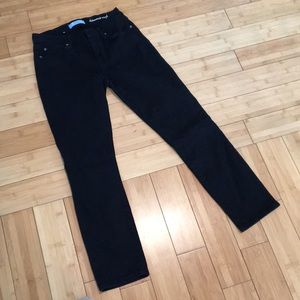 7 for all mankind black crop jeans